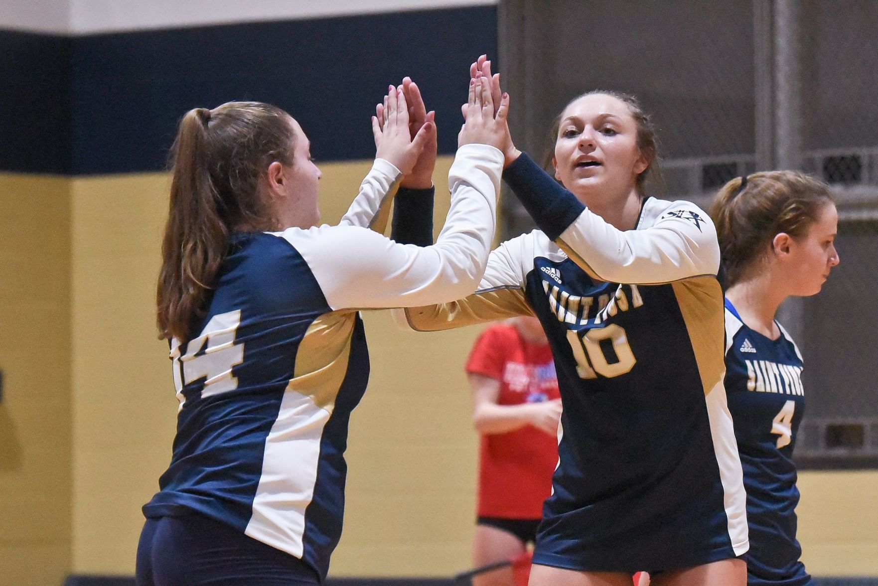 10/22/19 - Girls Volleyball - HIllsboro at St. Piux X